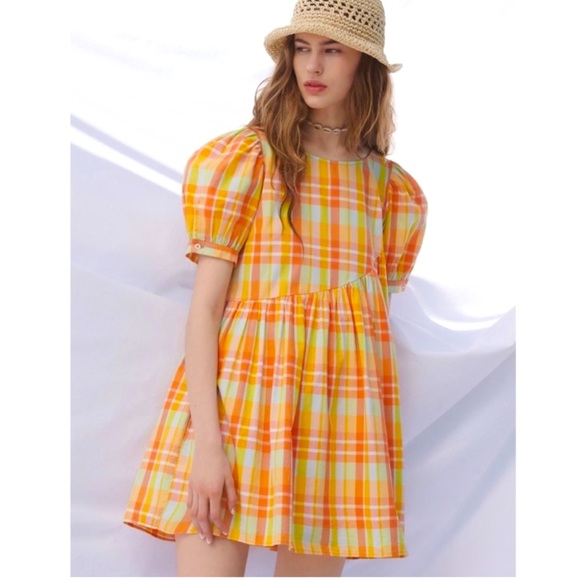 Urban Outfitters Dresses & Skirts - Urban Outfitters Carousel Orange Plaid Puff Sleeves Babydoll Dress Size M